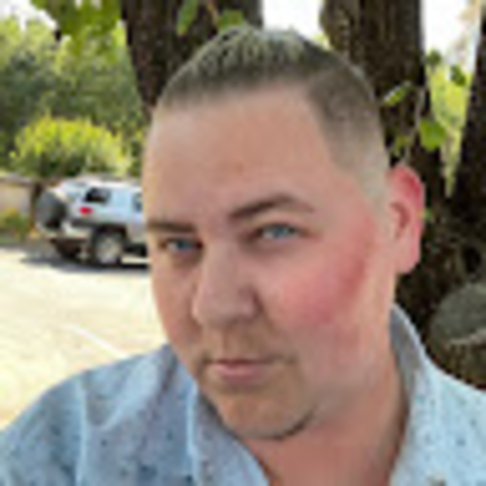 Meet your Posher, Shea